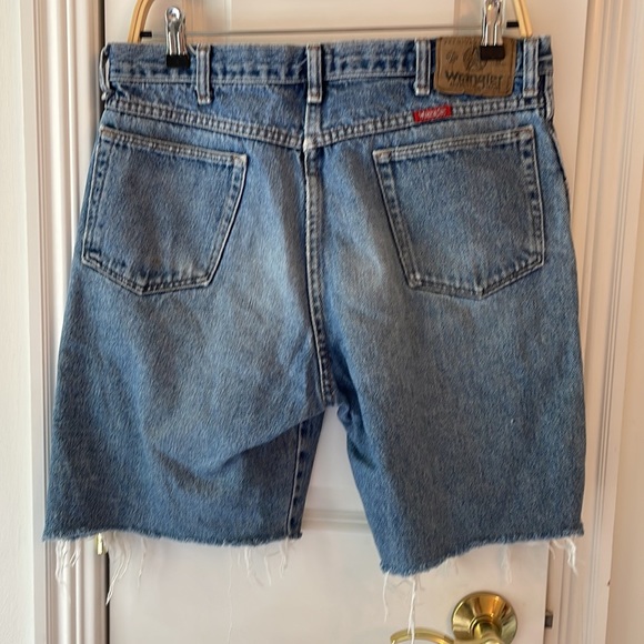 Vintage Wrangler denim cutoffs - Picture 2 of 2